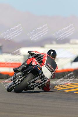 media/Oct-08-2022-SoCal Trackdays (Sat) [[1fc3beec89]]/Turn 16 (125pm)/